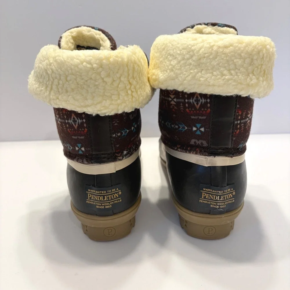 NEW Pendleton Diamond Peak Mid Duck Boots Brown Geometric Faux Fur Womens 6 (37)